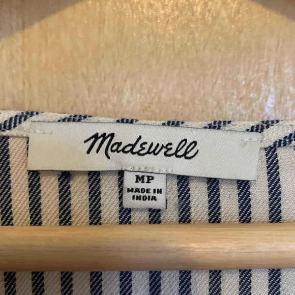 Madewell Novel Tie-Front V-Neck Top in Blue/White Stripe, size Medium Petite - Picture 6 of 7